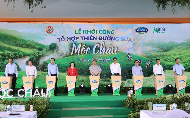 Vinamilk[-]và[-]các[-]công[-]ty[-]con[-]liên[-]tiếp[-]công[-]bố[-]thông[-]tin[-]về[-]các[-]dự[-]án[-]lớn